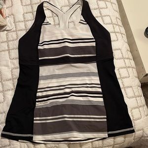 Lululemon shelf tank 12